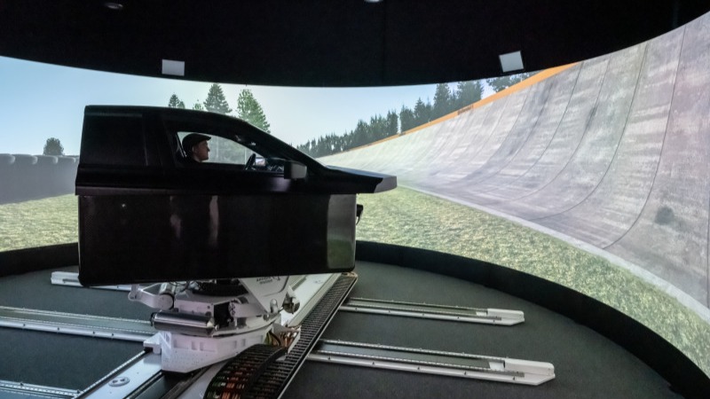 Continental teste ses pneus de manière virtuelle dans un simulateur de conduite