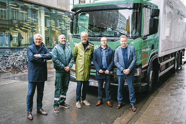 Igepa neemt hybride elektrische vrachtwagen in gebruik 