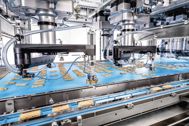 Hellema verpakt al haar gevulde koekjes naar ieders wens 