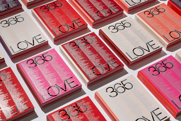 Fedrigoni UK verheerlijkt de liefde in kalenderboek