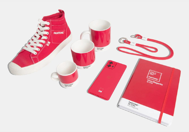 'Viva Magenta' is de Pantone-kleur van 2023