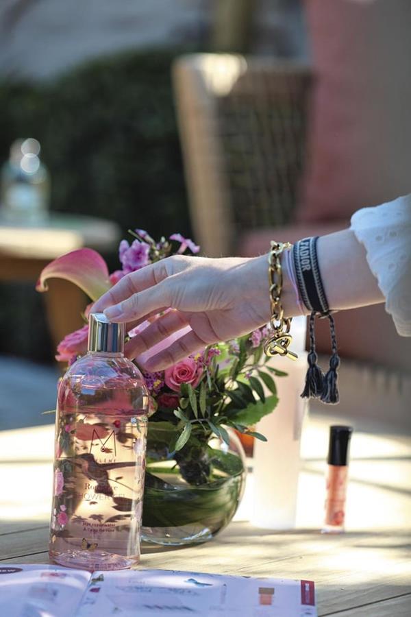 Nouvelle Collection Tendance avec deux étiquettes spéciales produites en un seul passage 