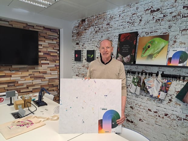 Flex Print imprime sur un matériau circulaire