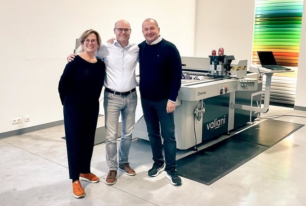 Papyrus Viscom vend la gamme Valiani pour Summa