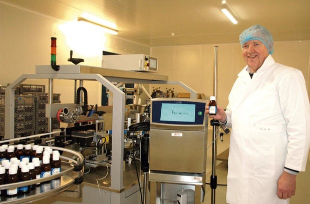 La moitié du temps gagné avec la ligne d'étiquetage et l'imprimante jet d'encre 